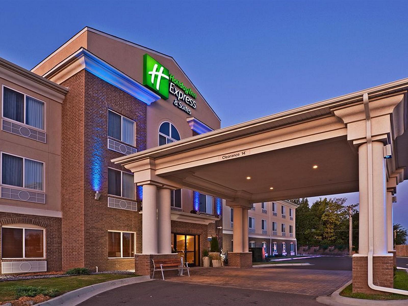 Holiday Inn Express Hotel & Suites Oklahoma City-Bethany By Ihg Exterior photo
