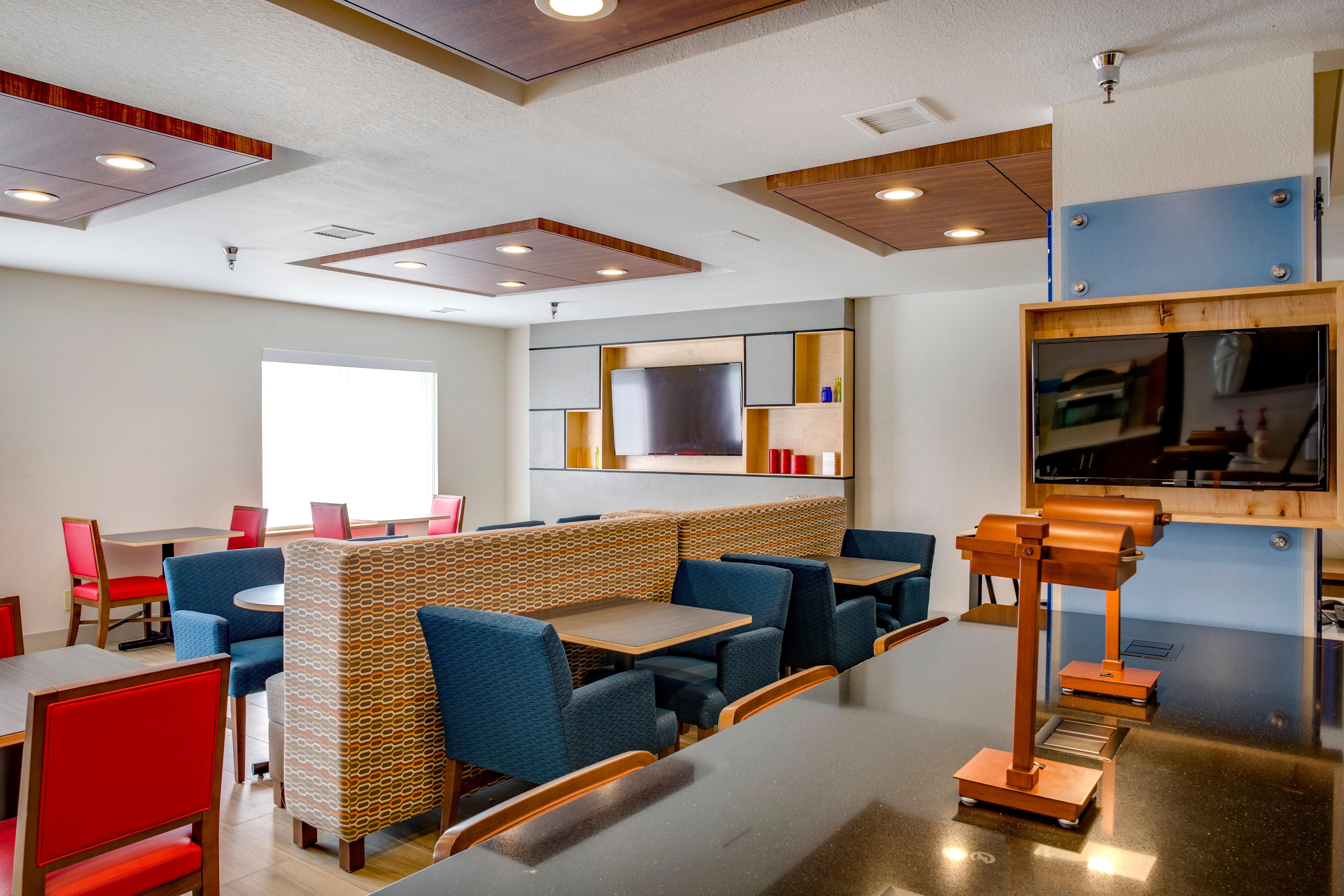 Holiday Inn Express Hotel & Suites Oklahoma City-Bethany By Ihg Exterior photo