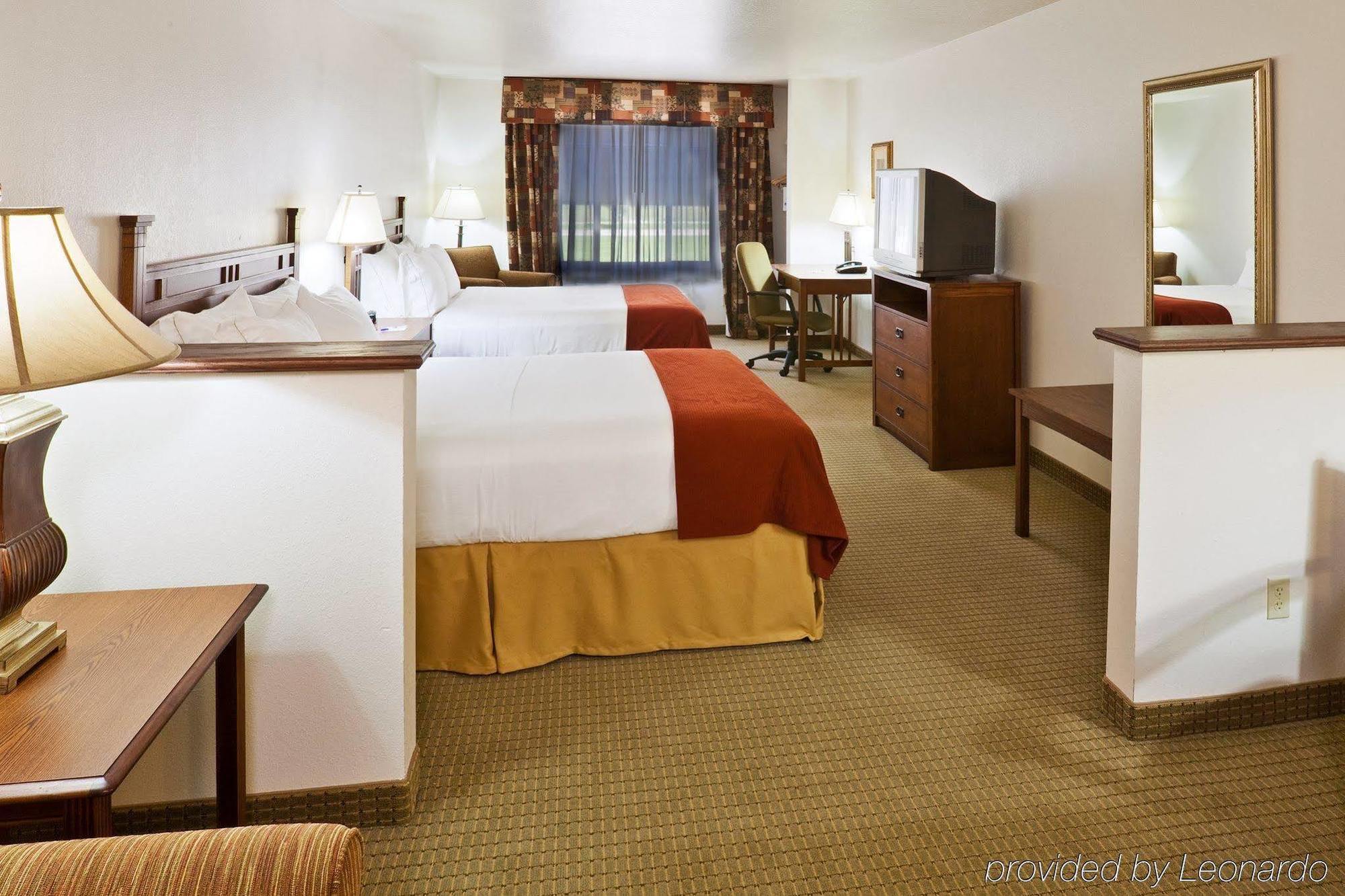 Holiday Inn Express Hotel & Suites Oklahoma City-Bethany By Ihg Exterior photo