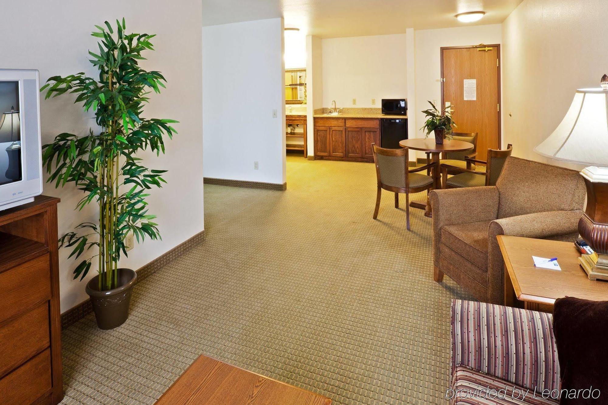 Holiday Inn Express Hotel & Suites Oklahoma City-Bethany By Ihg Exterior photo