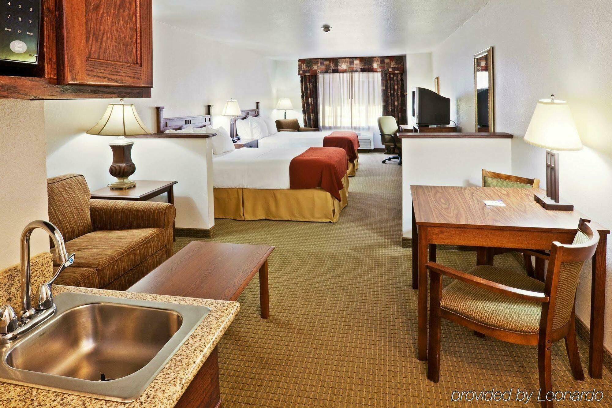 Holiday Inn Express Hotel & Suites Oklahoma City-Bethany By Ihg Exterior photo