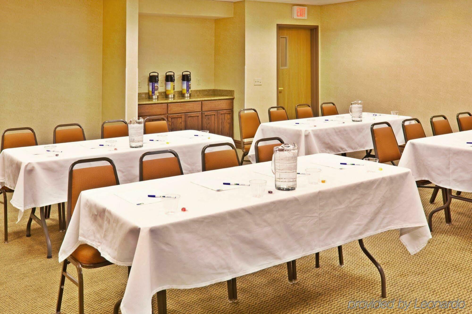 Holiday Inn Express Hotel & Suites Oklahoma City-Bethany By Ihg Exterior photo